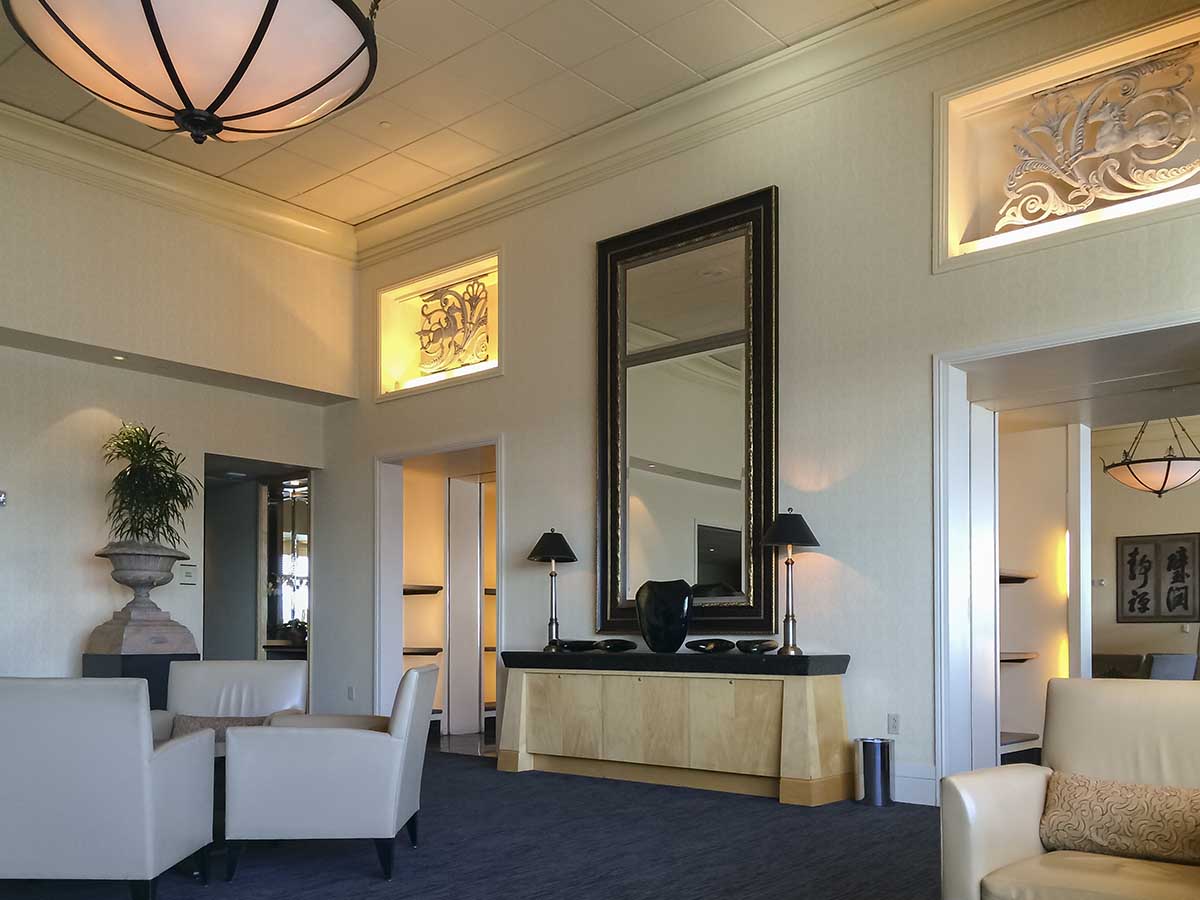 Interior of the United Airlines global first lounge SFO