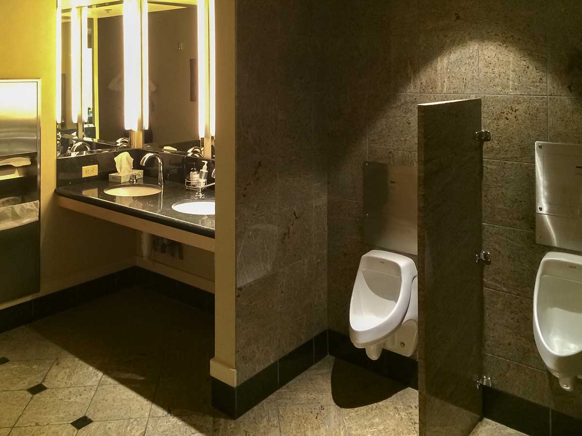 Urinals in the United Airlines global first lounge SFO