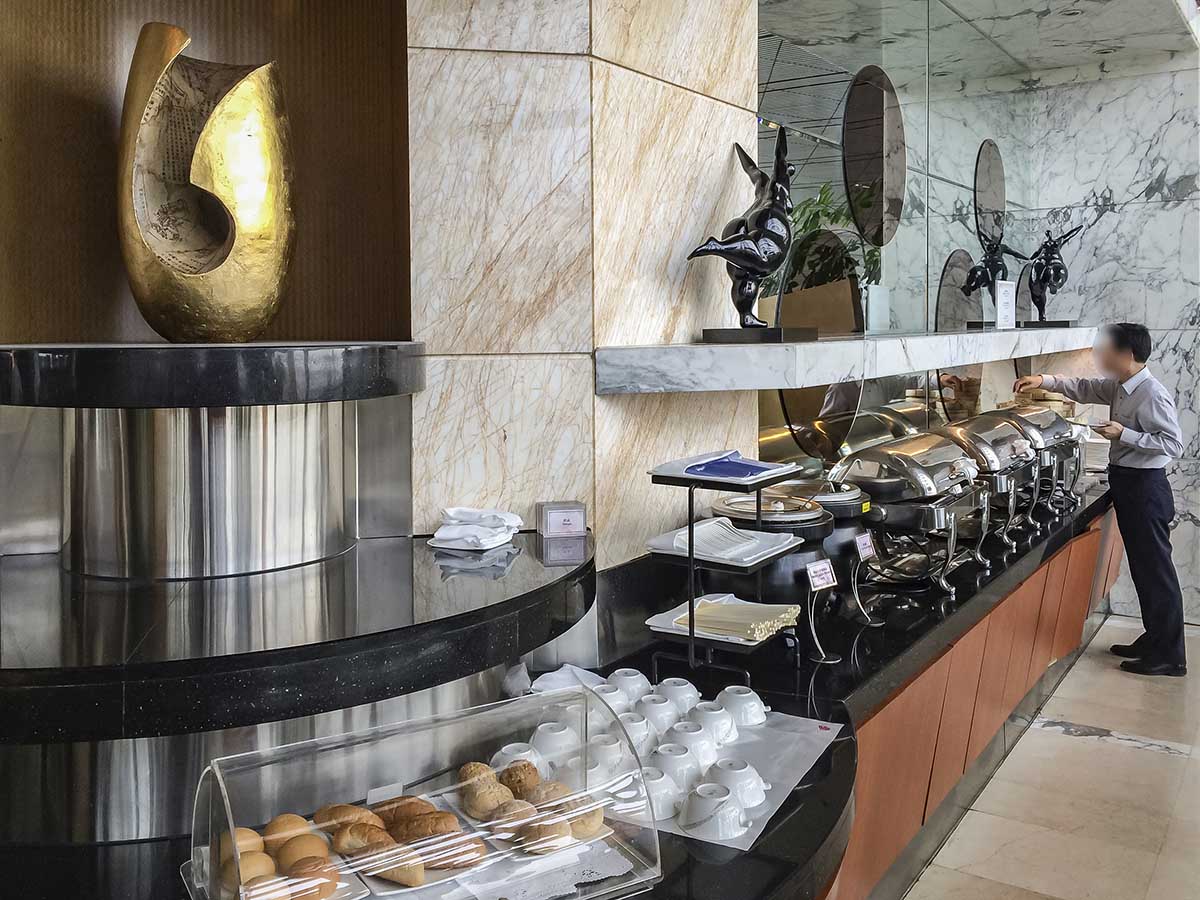 Food in the Air China first class lounge Beijing airport