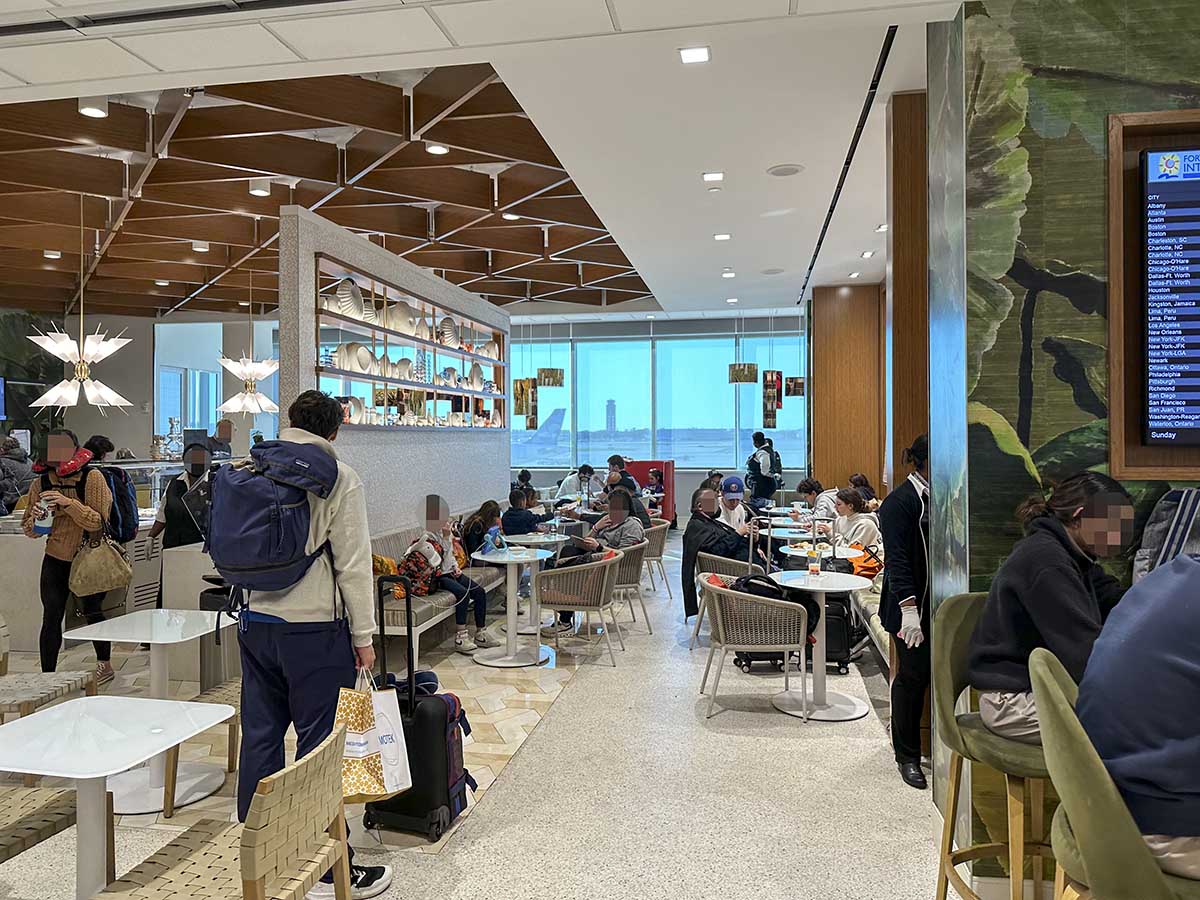 Inside of the Amex Escape Lounge FLL 