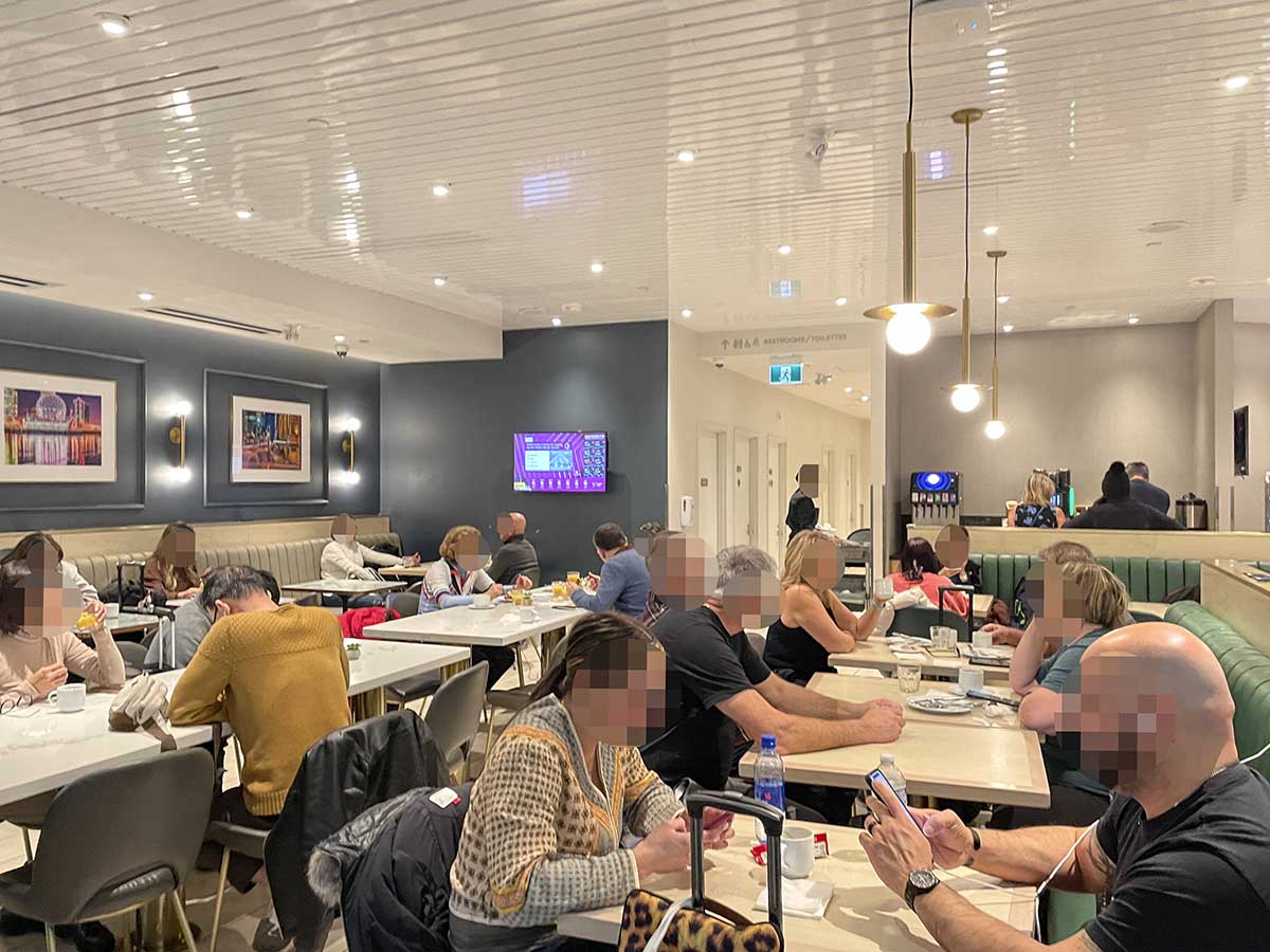 Plaza Premium Lounge YVR cafeteria style seating