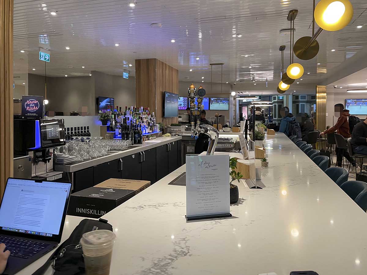 Plaza Premium Lounge YVR fully staffed bar