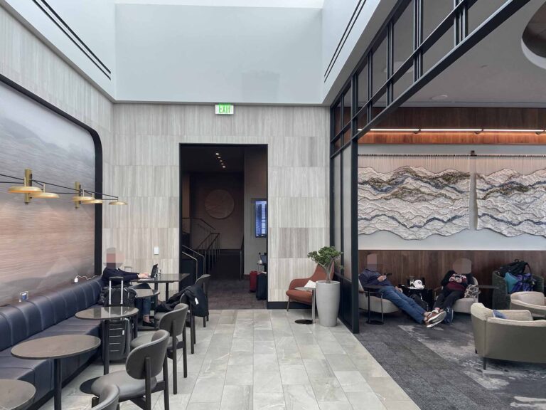 SLC Amex Lounge